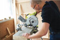 Ryobi EMS254L Kızaklı Gönye Kesme Makinesi 2000W 254 mm - 5133001202