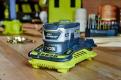 Ryobi RC18150 18V Hızlı Şarj Cihazı - 5133002638