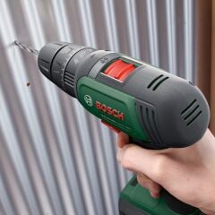 Bosch Universalimpact 18 V Çift Akülü 1.5 Ah Darbeli Matkap - 06039D4102