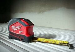 Milwaukee Ağır Hizmet Tipi Autolock Şerit Metre 8m - 4932464664